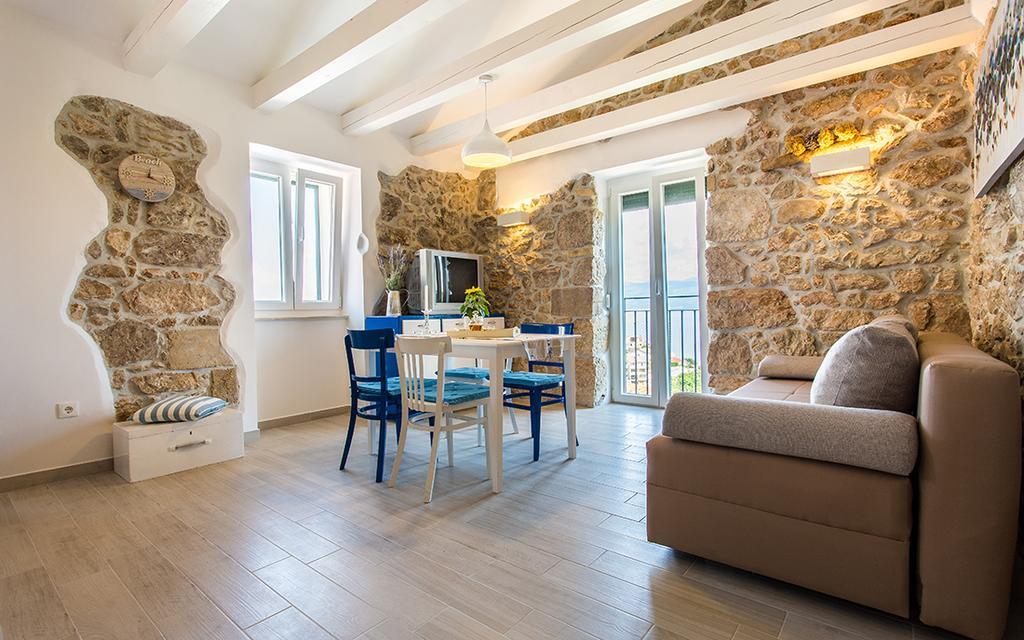 Apartman Bonaca Vrbnik Zewnętrze zdjęcie