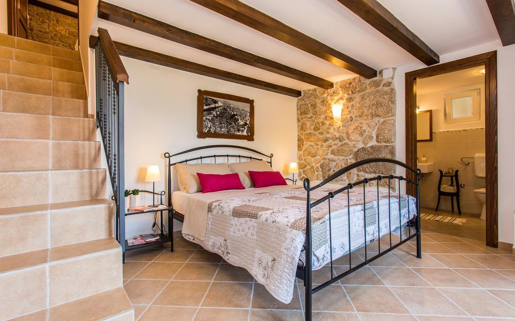 Apartman Bonaca Vrbnik Zewnętrze zdjęcie