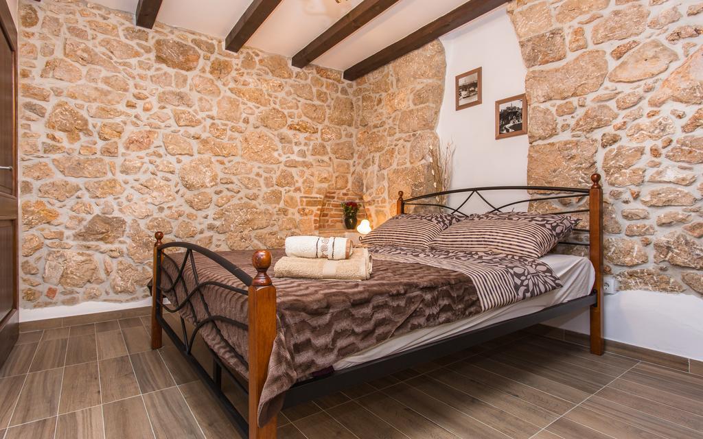 Apartman Bonaca Vrbnik Zewnętrze zdjęcie
