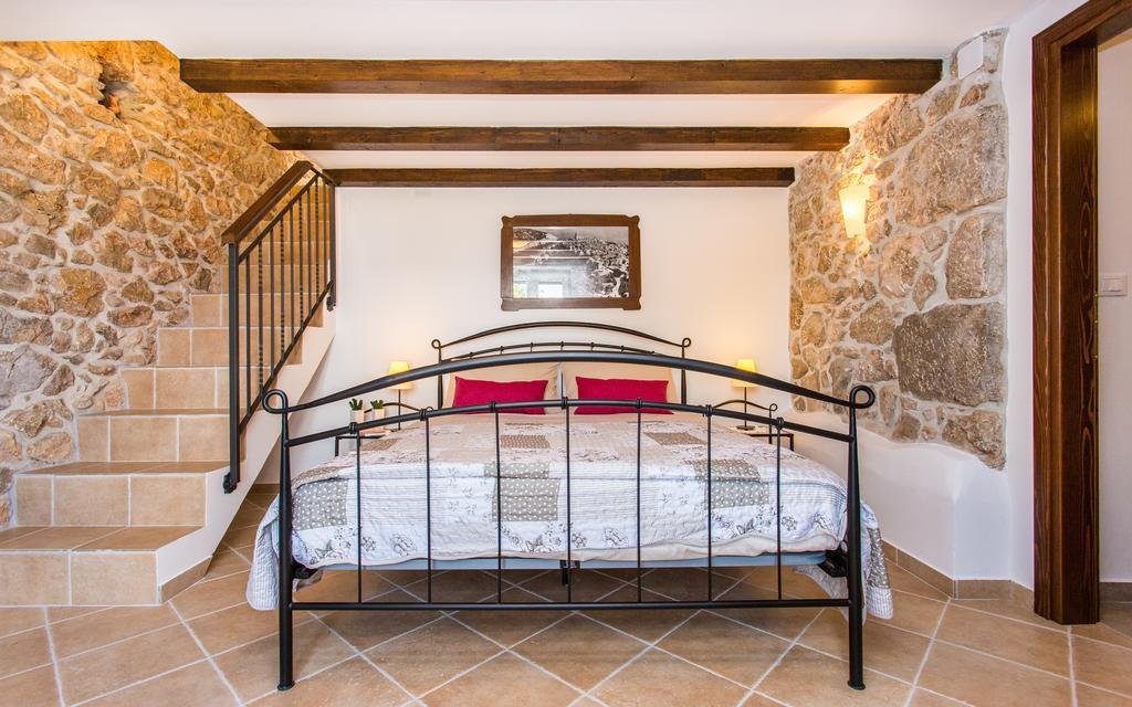 Apartman Bonaca Vrbnik Zewnętrze zdjęcie
